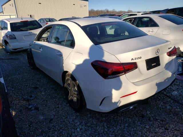 W1K3G4FB0NJ373149 - 2022 MERCEDES-BENZ A 220 4MATIC WHITE photo 2