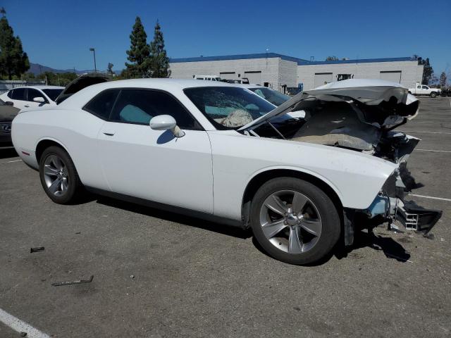 2C3CDZAG0KH649883 - 2019 DODGE CHALLENGER SXT WHITE photo 4