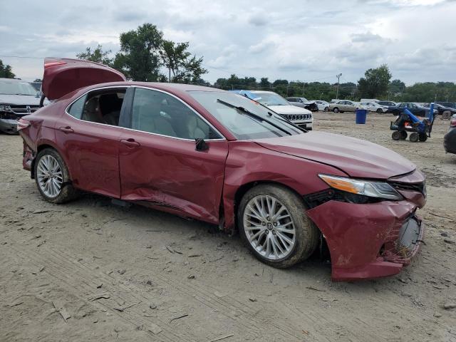 4T1F11AK4LU328687 - 2020 TOYOTA CAMRY XLE RED photo 4