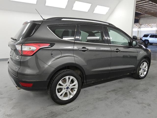1FMCU0GDXJUC61376 - 2018 FORD ESCAPE SE GRAY photo 3