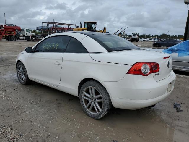 WVWFA71F69V016111 - 2009 VOLKSWAGEN EOS LUX 白色 照片 2