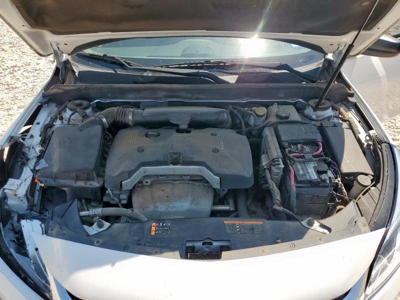 1G11B5SAXGF125511 - 2016 CHEVROLET MALIBU LIM LS Blanc photo 11
