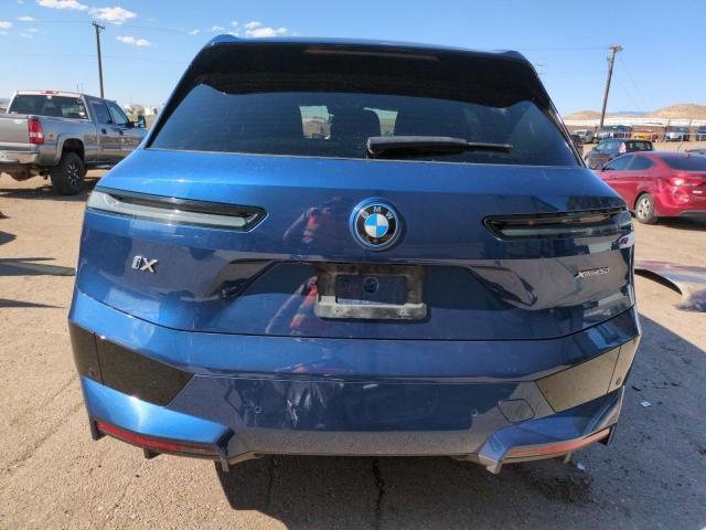 WB523CF03RCP83184 - 2024 BMW IX XDRIVE50 BLUE photo 6