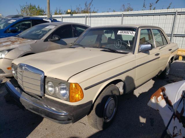 12312312123376 - 1979 MERCEDES-BENZ 24D BEIGE photo 1