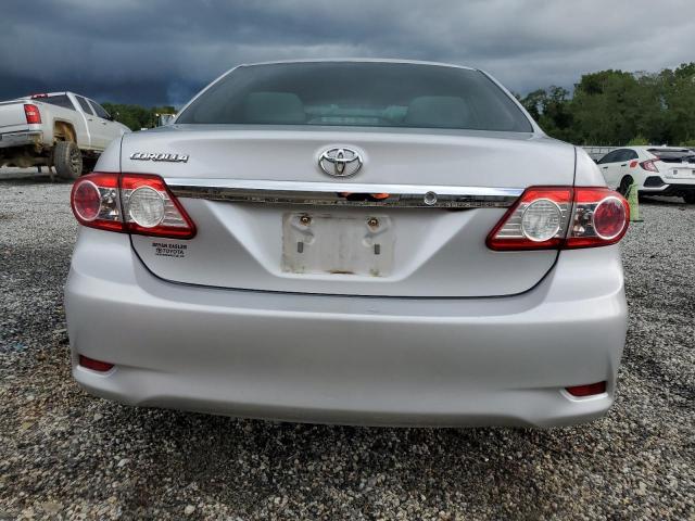 2T1BU4EE8DC952748 - 2013 TOYOTA COROLLA BASE 银色 照片 6