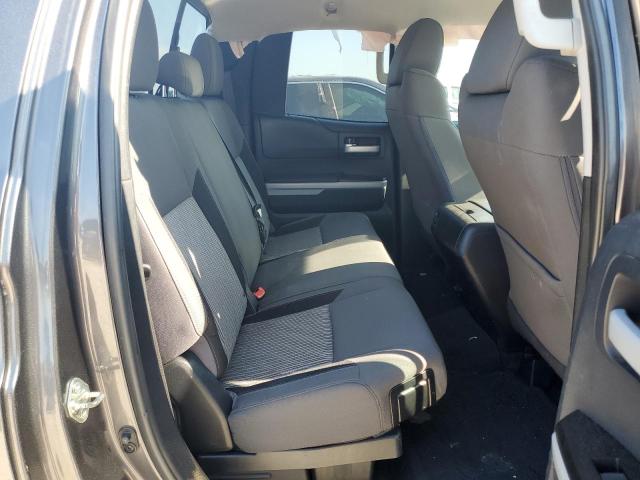 5TFRY5F1XGX195989 - 2016 TOYOTA TUNDRA DOUBLE CAB SR/SR5 GRAY photo 10