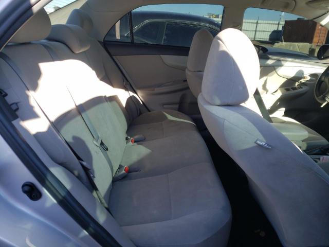 5YFBU4EE0DP138240 - 2013 TOYOTA COROLLA BASE SILVER photo 10