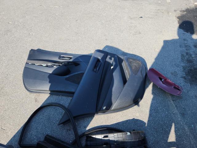 5YFB4MDE0SP236702 - 2025 TOYOTA COROLLA LE წითელი ფოტო 12