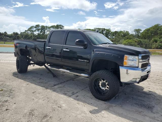 1GCHK23628F145798 - 2008 CHEVROLET SILVERADO K2500 HEAVY DUTY BLACK photo 4