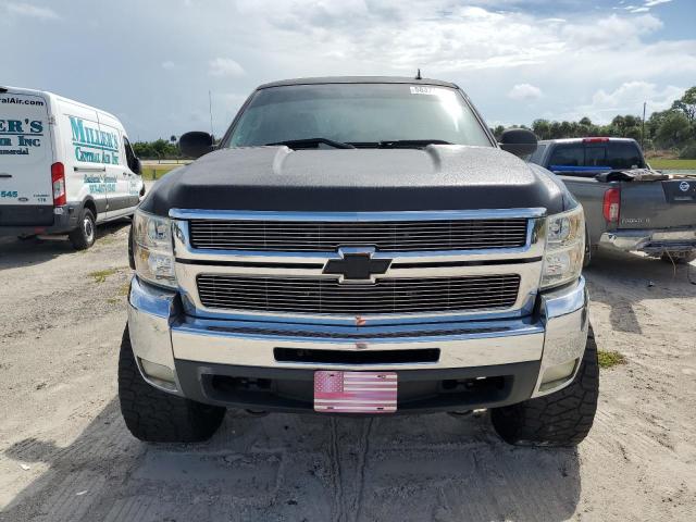 1GCHK23628F145798 - 2008 CHEVROLET SILVERADO K2500 HEAVY DUTY BLACK photo 5