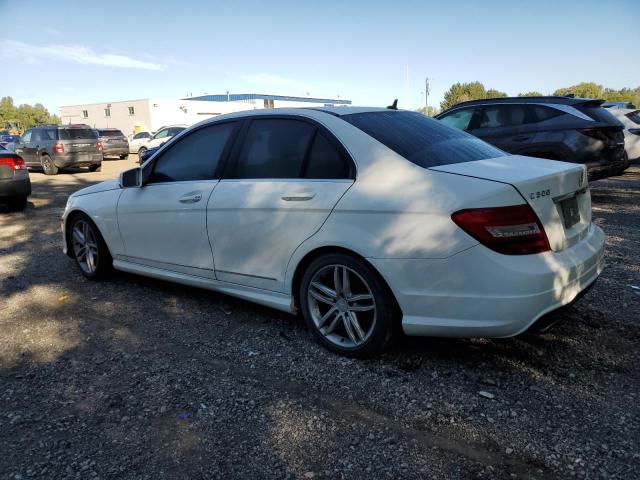 WDDGF8AB3DA742314 - 2013 MERCEDES-BENZ C 300 4MATIC WHITE photo 2