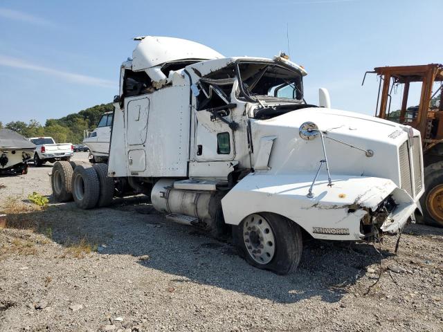 1XKAD49X47J160908 - 2007 KENWORTH CONSTRUCTI T600 WHITE photo 1