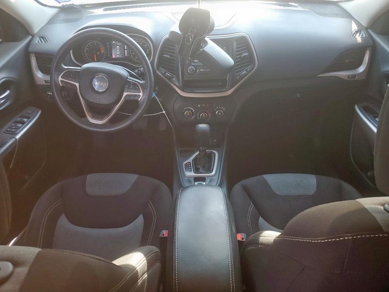 1C4PJLCB1JD558623 - 2018 JEEP CHEROKEE LATITUDE WHITE photo 8