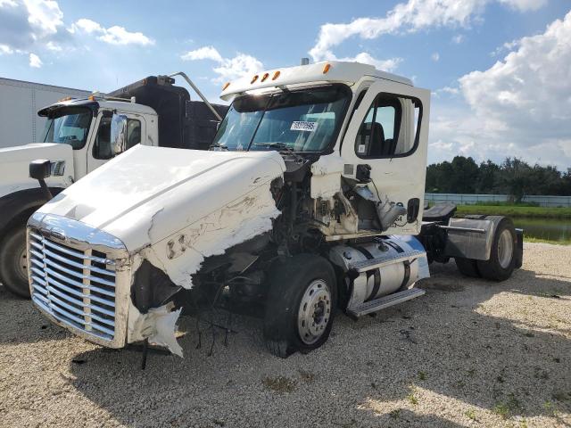 1FUBGDDV8CSBD7009 - 2012 FREIGHTLINER CASCADIA WHITE photo 2