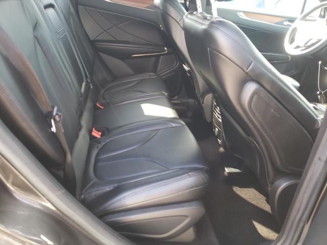 5LMCJ2D95HUL09216 - 2017 LINCOLN MKC SELECT 灰色 照片 10