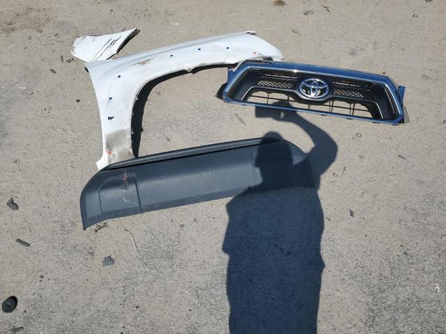 5TFJU4GN6FX067106 - 2015 TOYOTA TACOMA DOUBLE CAB PRERUNNER WHITE photo 12