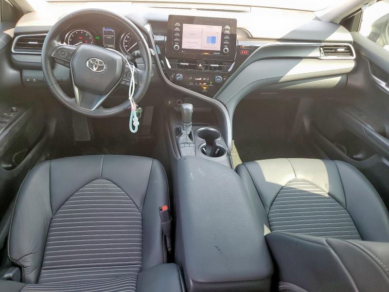 4T1T11AK9NU055459 - 2022 TOYOTA CAMRY SE WHITE photo 8