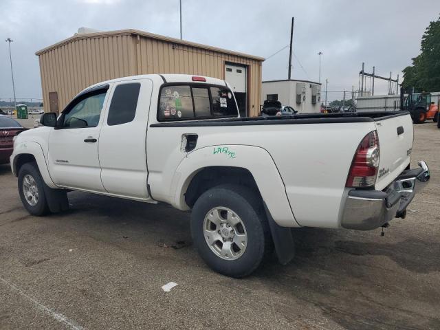 5TFTU4GN3DX045800 - 2013 TOYOTA TACOMA PRERUNNER ACCESS CAB WHITE photo 2