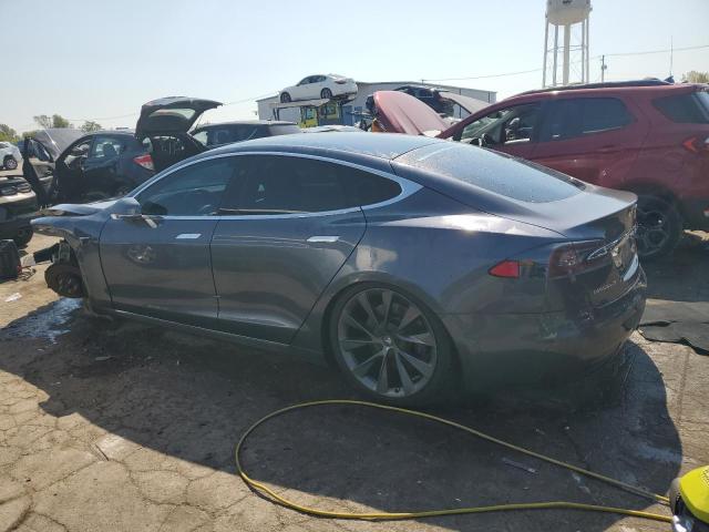 5YJSA1E23KF305812 - 2019 TESLA MODEL S 灰色 照片 2