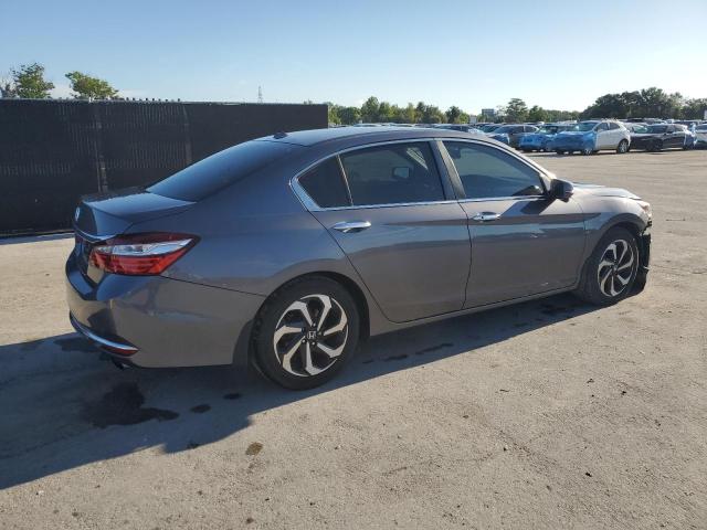 1HGCR2F75HA005205 - 2017 HONDA ACCORD EX ნაცრისფერი ფოტო 3