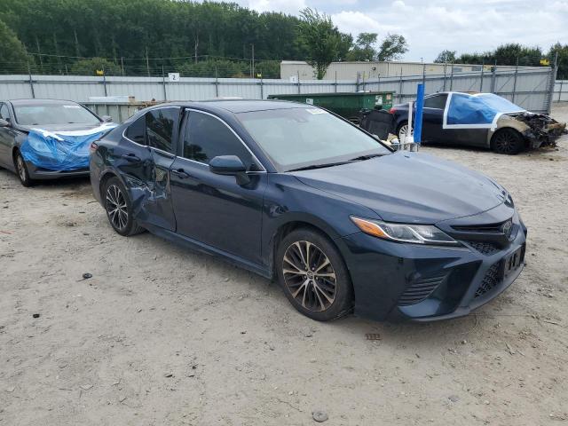 JTNB11HK8J3041506 - 2018 TOYOTA CAMRY L PURPLE photo 4