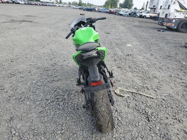 ML5EXER17PDAB1146 - 2023 KAWASAKI EX650 R GREEN photo 4