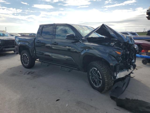 3TMLB5JN3SM114928 - 2025 TOYOTA TACOMA DOUBLE CAB BLACK photo 4