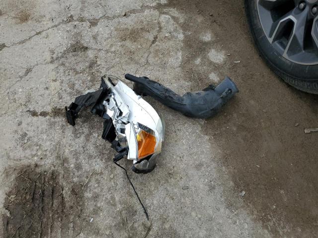 2A8HR44H28R781730 - 2008 CHRYSLER TOWN & COUNTRY LX WHITE photo 13