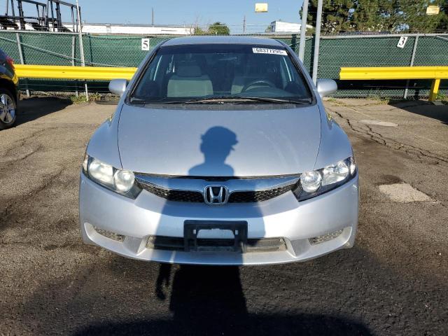 2HGFA1F57BH308850 - 2011 HONDA CIVIC LX فضي صورة 5