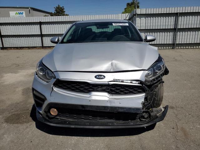 3KPF24AD1KE115438 - 2019 KIA FORTE FE SILVER photo 5