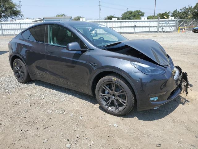 7SAYGDED5SF313490 - 2025 TESLA MODEL Y 灰色 照片 4