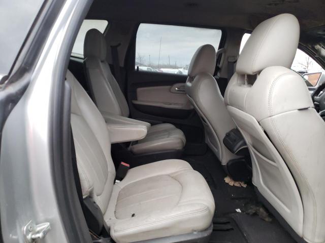 1GNKVLED7CJ241762 - 2012 CHEVROLET TRAVERSE LTZ SILVER photo 11