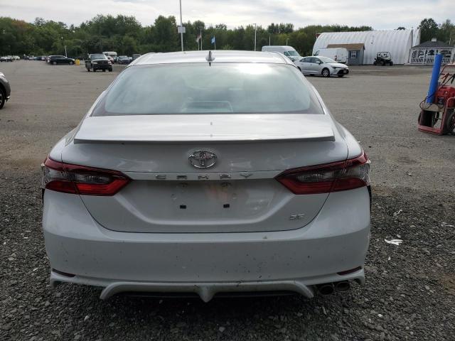4T1G11AK7PU152650 - 2023 TOYOTA CAMRY SE NIGHT SHADE WHITE photo 6