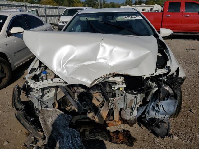 JTNKARJE3JJ572143 - 2018 TOYOTA COROLLA IM WHITE photo 5