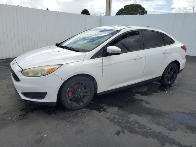 2016 FORD FOCUS SE, null