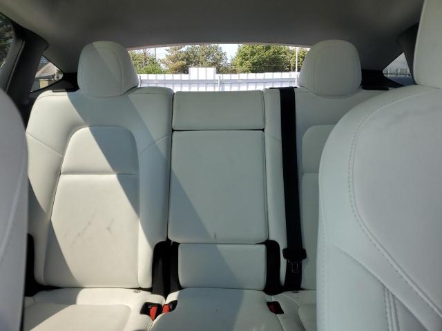 7SAYGAEE5NF538035 - 2022 TESLA MODEL Y 白色 照片 10