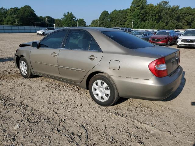 4T1BE32K72U578825 - 2002 TOYOTA CAMRY LE BEIGE photo 2