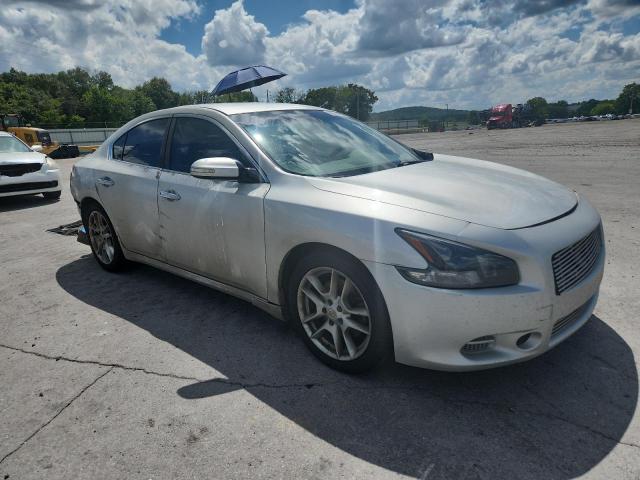 1N4AA51E09C842704 - 2009 NISSAN MAXIMA S SILVER photo 4