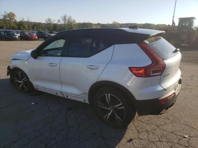 YV4162UM6M2584326 - 2021 VOLVO XC40 T5 R-DESIGN WHITE photo 2