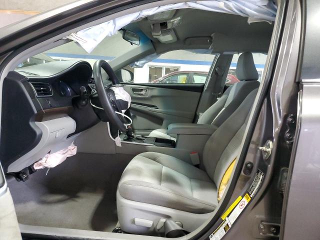 4T4BF1FK8GR577305 - 2016 TOYOTA CAMRY LE 灰色 照片 7