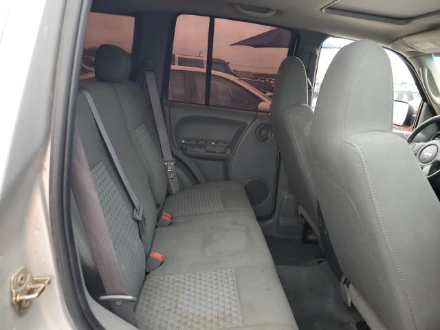 1J4GK38K15W689545 - 2005 JEEP LIBERTY RENEGADE 银色 照片 10