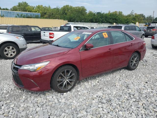 4T1BF1FKXFU971042 - 2015 TOYOTA CAMRY LE RED photo 1