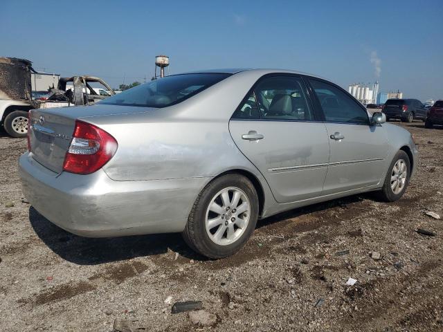 4T1BE30KX3U241568 - 2003 TOYOTA CAMRY LE 银色 照片 3