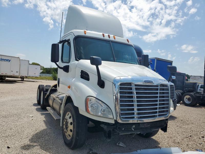 2014 FREIGHTLINER CASCADIA, 