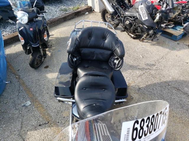 1HD1FCW181Y603283 - 2001 HARLEY-DAVIDSON FLHTCUI BLUE photo 5