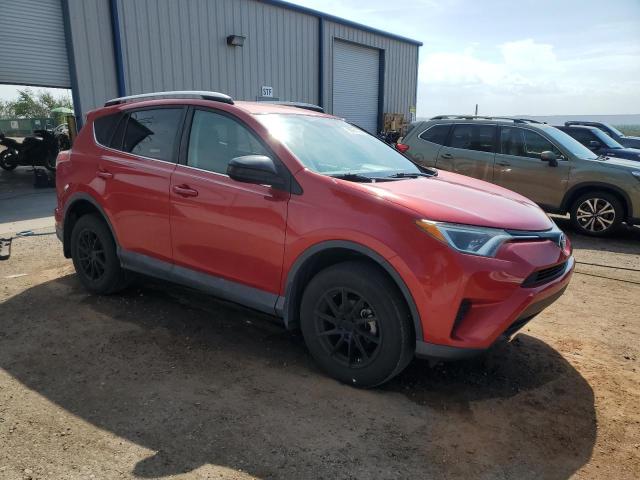 2T3BFREVXGW477878 - 2016 TOYOTA RAV4 LE RED photo 4