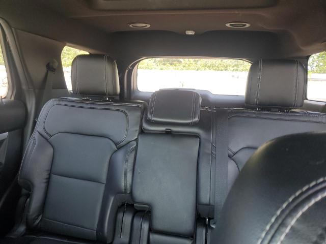 1FM5K8F8XHGD95265 - 2017 FORD EXPLORER LIMITED Srebrny zdjęcie 10