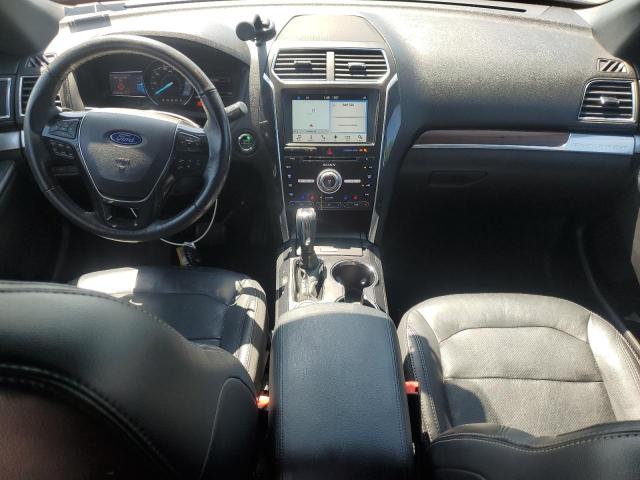 1FM5K8F8XHGD95265 - 2017 FORD EXPLORER LIMITED Srebrny zdjęcie 8