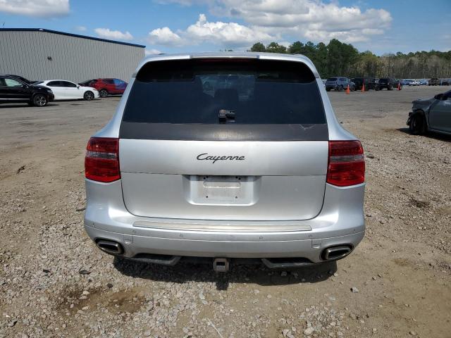 WP1AA29P28LA00636 - 2008 PORSCHE CAYENNE SILVER photo 6