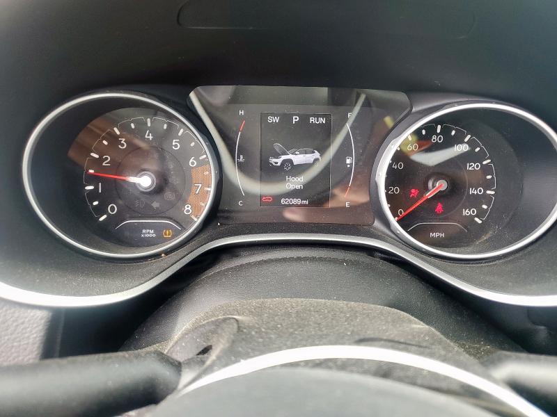 3C4NJCBB9JT489599 - 2018 JEEP COMPASS LATITUDE Ақ фото 9